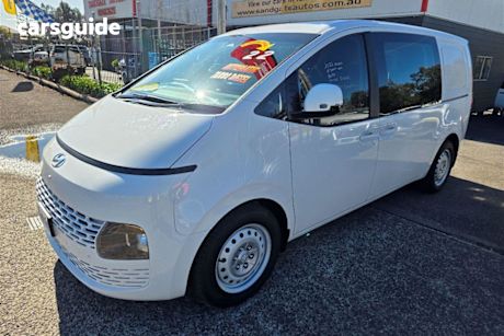 White 2022 Hyundai Staria Crew Van 5S 2.2D Liftback