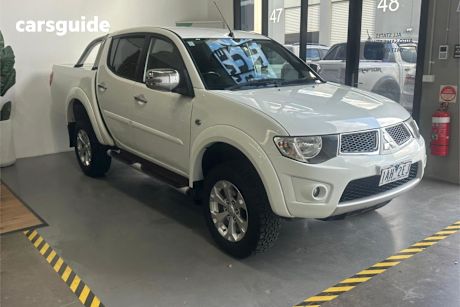 White 2013 Mitsubishi Triton Ute Tray GLX-R 4X4