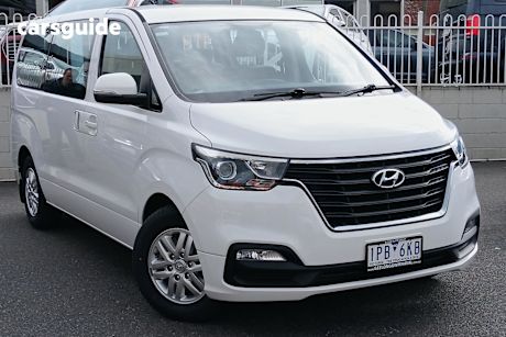 White 2019 Hyundai Imax OtherCar ACTIVE R
