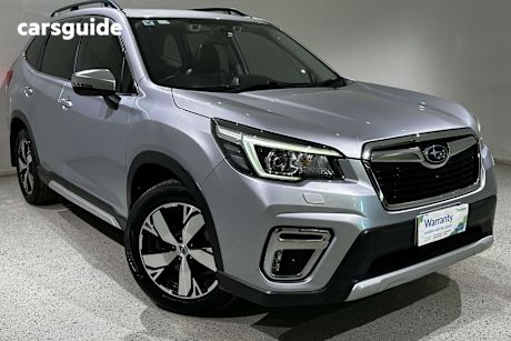 Silver 2018 Subaru Forester SUV 2.5I-S 4WD