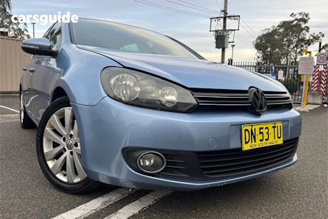 Blue 2009 Volkswagen Golf Hatchback 118 Tsi Comfortline