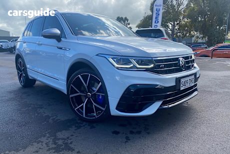 White 2023 Volkswagen Tiguan SUV R 4WD