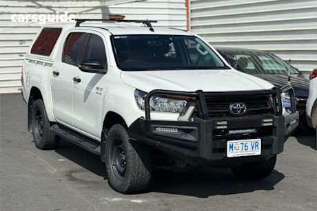 White 2020 Toyota Hilux Ute Tray SR 4X4