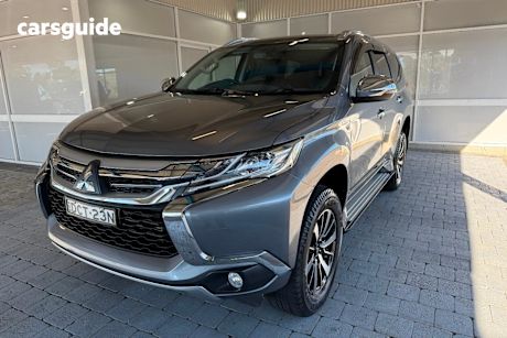 Grey 2016 Mitsubishi Pajero Sport SUV GLS 4X4