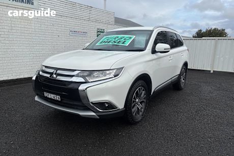 White 2015 Mitsubishi Outlander Wagon Xls (4X4)
