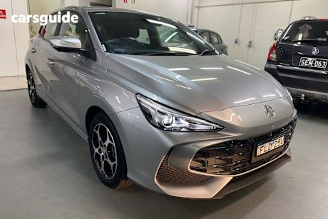 Silver 2024 MG MG3 Hatch ESSENCE F