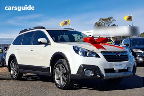 White 2013 Subaru Outback SUV 2.5I PREMIUM 4WD