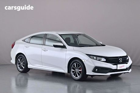 White 2019 Honda Civic Sedan Vti-S