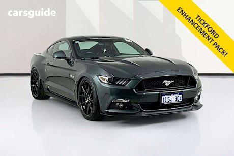 Green 2016 Ford Mustang Coupe Fastback Gt 5.0 V8