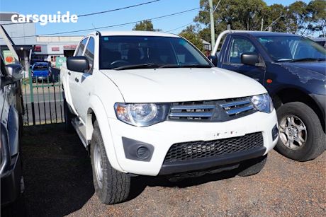 White 2014 Mitsubishi Triton Ute Tray GLX 4X4