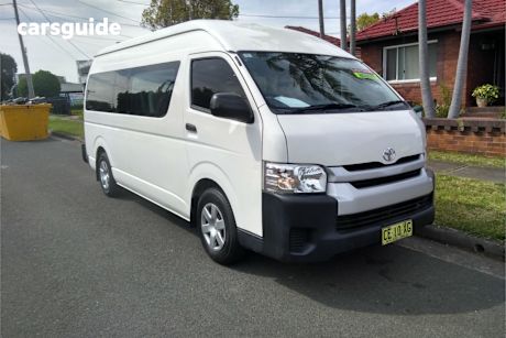White 2015 Toyota HiAce OtherCar COMMUTER