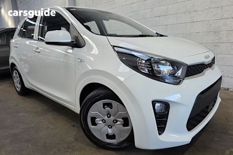 White 2022 Kia Picanto Hatch S F