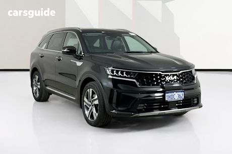Black 2022 Kia Sorento Wagon Sport+ 7 Seat
