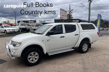 White 2011 Mitsubishi Triton Ute Tray GL-R 4X4