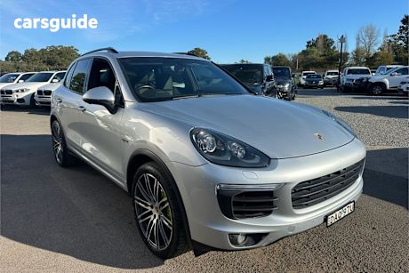 Silver 2015 Porsche Cayenne Wagon S E-Hybrid