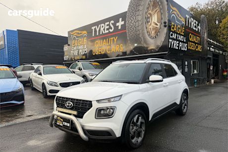 White 2021 Hyundai Venue Wagon Active