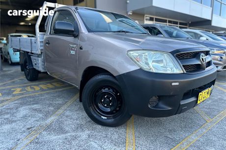 Bronze 2007 Toyota Hilux Cab Chassis Workmate