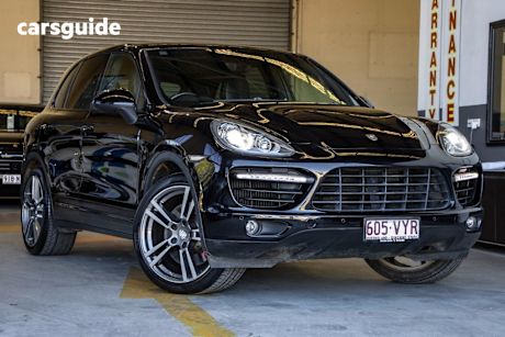 Black 2010 Porsche Cayenne Wagon Turbo