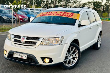 White 2015 Fiat Freemont Wagon Lounge
