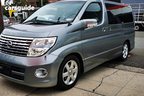 Grey 2007 Nissan Elgrand Wagon