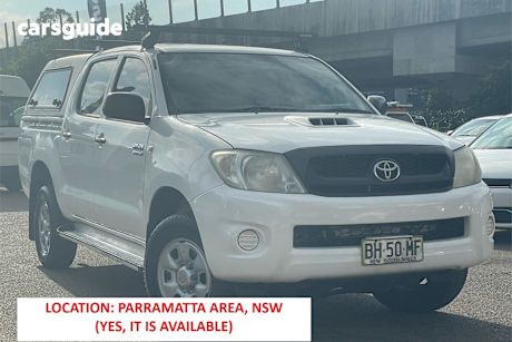 White 2010 Toyota Hilux Ute Tray SR 4X4