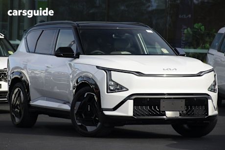 White 2025 Kia EV5 SUV GT-LINE 4WD