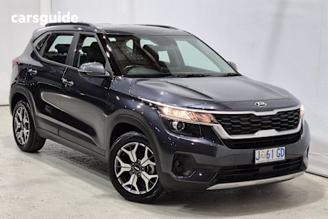 Grey 2020 Kia Seltos SUV SPORT F