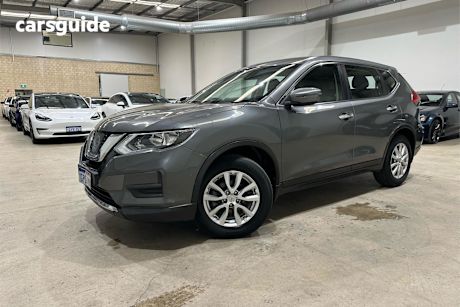 Grey 2018 Nissan X-Trail SUV ST