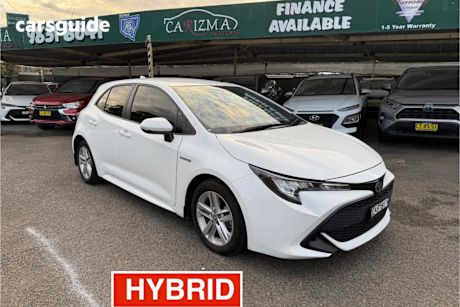 White 2018 Toyota Corolla Hatchback Ascent Sport (Hybrid)