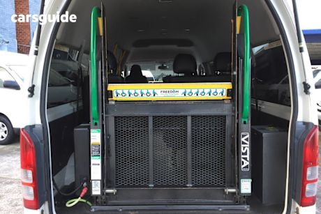 White 2016 Toyota HiAce Bus Commuter