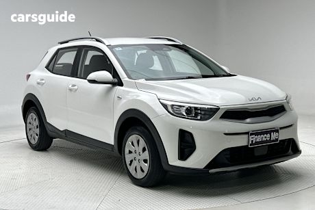 White 2022 Kia Stonic SUV S F