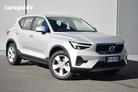 Silver 2025 Volvo XC40 SUV PLUS B4 F
