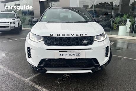 White 2024 Land Rover Discovery Sport Wagon P250 Dynamic Se (184Kw)