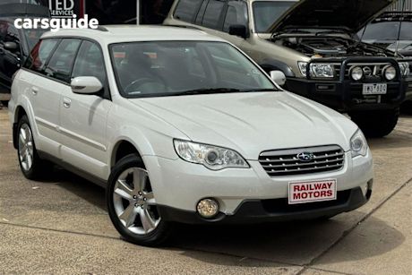 White 2008 Subaru Outback Wagon 2.5I