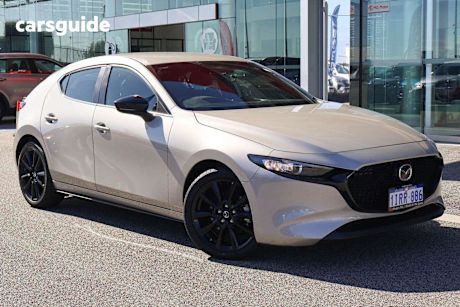 Gold 2023 Mazda Mazda3 Hatch G25 EVOLVE SP F