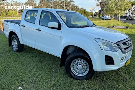 White 2019 Isuzu D-MAX Crew Cab Utility Sx (4X4)
