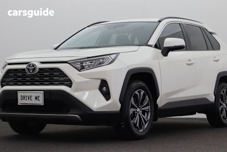 White 2022 Toyota RAV4 SUV GXL F