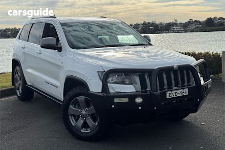 White 2013 Jeep Grand Cherokee SUV TRAILHAWK 4X4