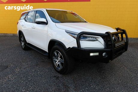 White 2022 Toyota Fortuner Wagon Gx Nav