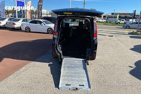 Black 2017 Toyota Noah Commercial 4WD WHEELCHAIR RAMP