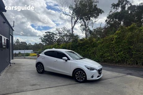 White 2019 Mazda 2 Hatchback Genki (5Yr)