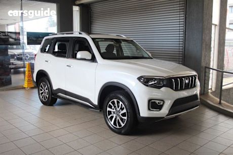 White 2024 Mahindra Scorpio-N Wagon Z8L