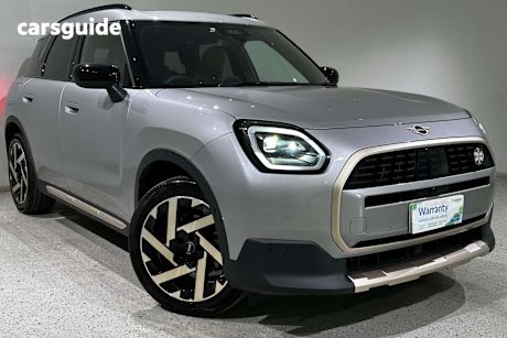 Silver 2024 Mini Countryman SUV C FAVOURED F