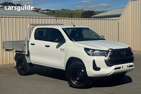 White 2021 Toyota Hilux Ute Tray SR 4X4