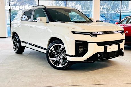White 2025 KGM Ssangyong ACTYON SUV K60