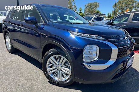 Blue 2021 Mitsubishi Outlander Wagon Es 7 Seat (2Wd)