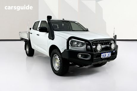 White 2022 Isuzu D-MAX Crew Cab Chassis Sx (4X4)