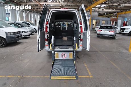 Silver 2005 Mercedes-Benz Vito Commercial 115CDI R