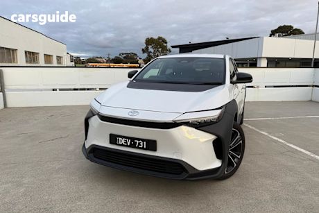 White 2024 Toyota BZ4X SUV F