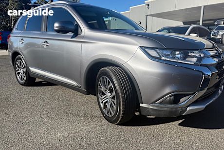 Grey 2017 Mitsubishi Outlander SUV LS SAFETY PACK F